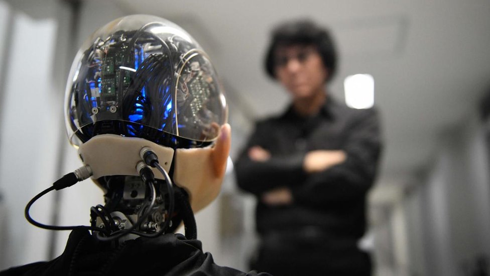 Robot bernama Ibuki.