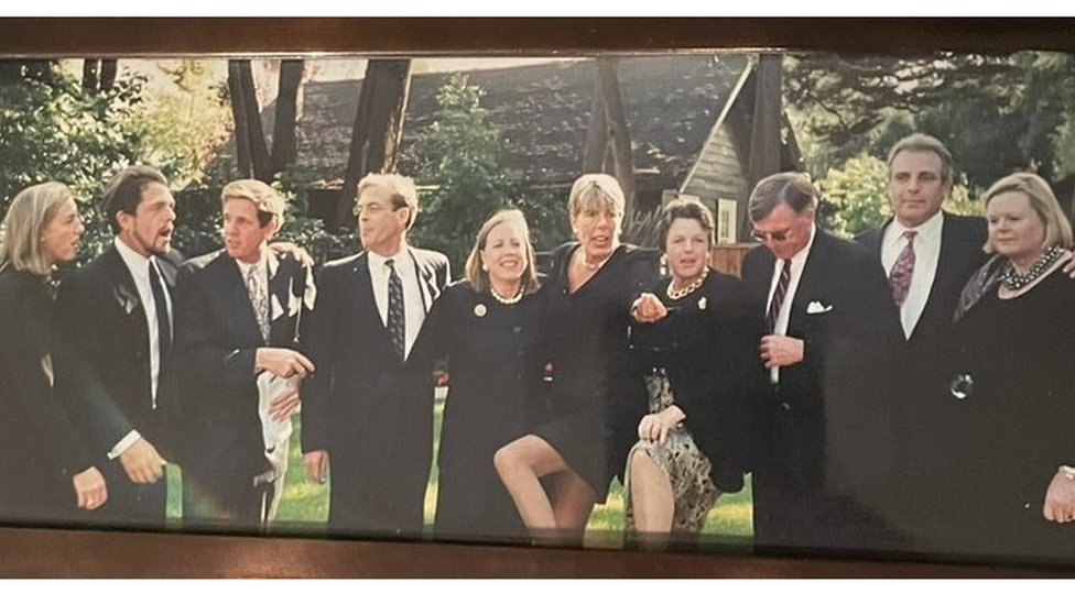 Ann`s ten children in age order from right to left