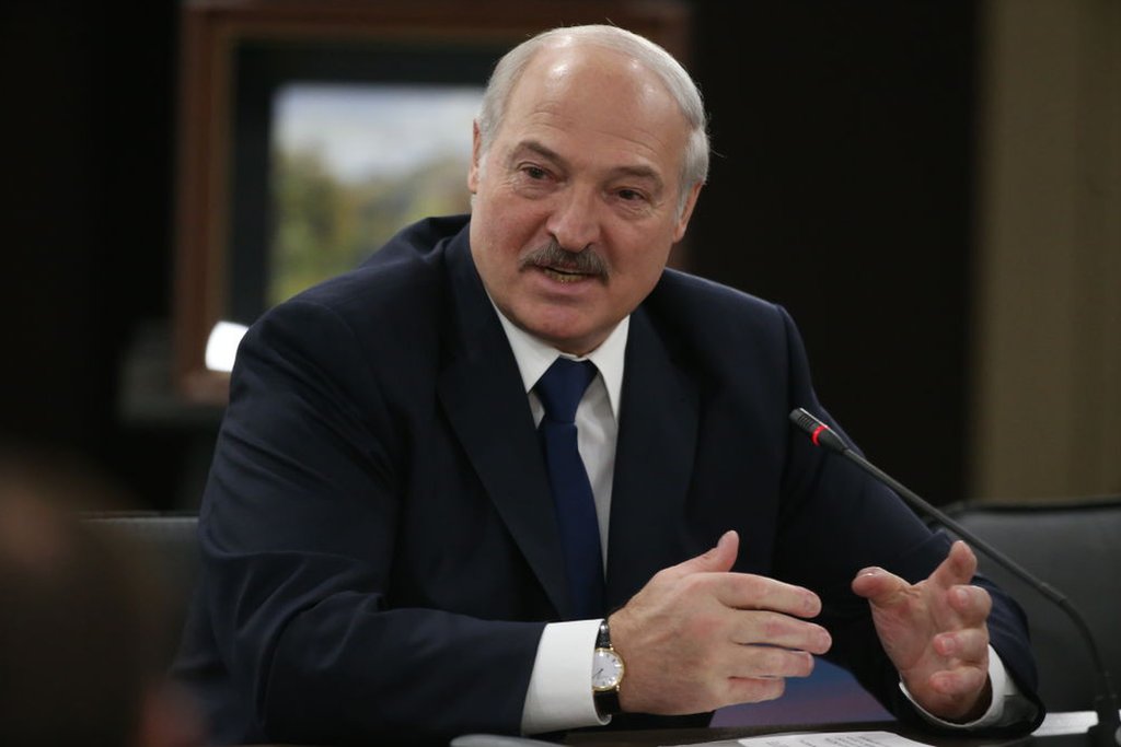 Presiden Belarus Alexander Lukashenko mengatakan negaranya tak perlu khawatir atas virus corona.