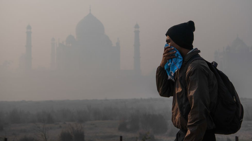 Polusi udara di Taj Mahal Agra, India