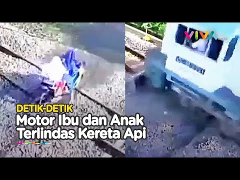 SENAM JANTUNG! Motor Mogok di Rel Kereta Api dan Terlindas