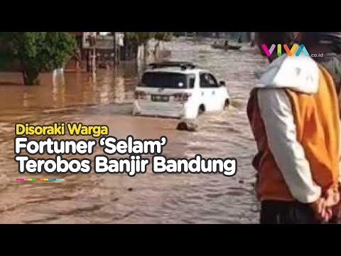 Pede Terobos Banjir, Fortuner Ini Mendadak Berhenti di Tengah Banjir