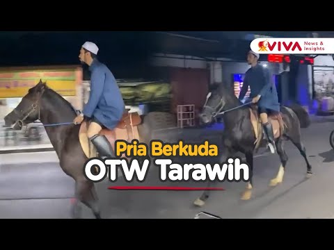 Viral! Pria di Condet Salat Tarawih Naik Kuda Bak Zaman Rasul