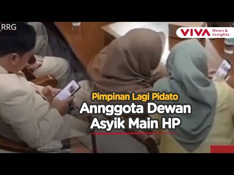 Sejumlah Anggota Dewan Asyik Main HP Saat Pimpinan Rapat Bicara