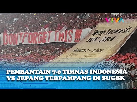 MERINDING! Supporter Timnas Bentangkan Koreografi Ciamik saat Nyanyi Indonesia Raya