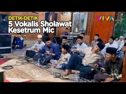 Para Vokalis Kaget Kesetrum Mic saat Bersholawat, Gerakan Bak Koreografi