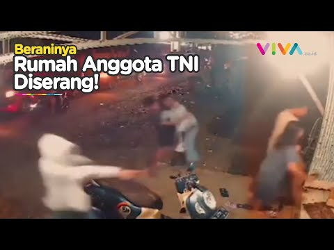 Video Pengantar Jenazah 'Keroyok' Anggota TNI Sampai Nyelonong Masuk Rumah