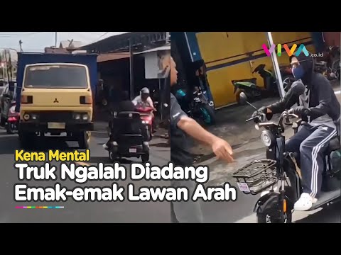 Cobaan Puasa! Truk Ngalah saat Emak-Emak Lawan Arah