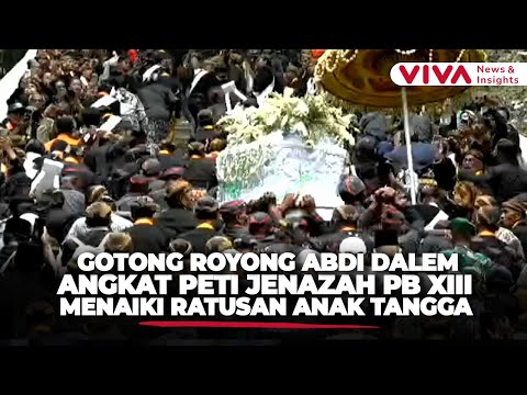 Peti Jenazah Pakubuwono XIII Digotong Menaiki 409 Anak Tangga Pemakaman Imogiri