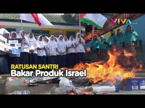 Ratusan Santri Bakar Produk Israel yang Masuk di Indonesia