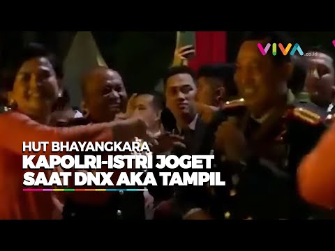 Gak Tahan Cuma Goyang Kaki Saat NDX AKA Tampil, Kapolri-Istri Joget Bareng di HUT Polri