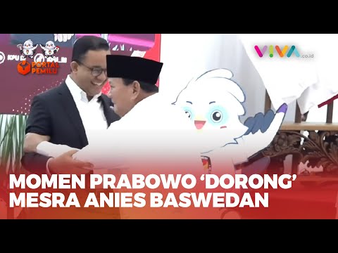 Pertanda Damai! Momen Prabowo dan Anies Berjabat Tangan
