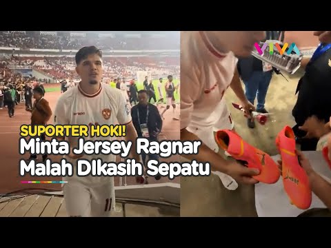 Ragnar Oratmangoen Sulit Ditebak! Suporter Minta Jersey Malah Dikasih Sepatu Bola