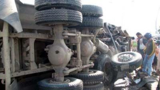 Truk Terbalik, 78 Orang Tewas
