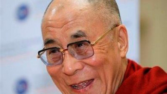 Dalai Lama Ingin Pensiun Jadi Pemimpin