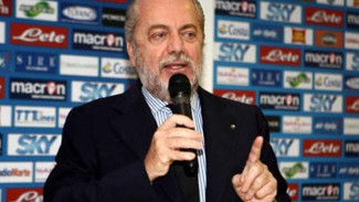 Presiden Napoli: Agen Pemain Bak Kanker di Sepakbola