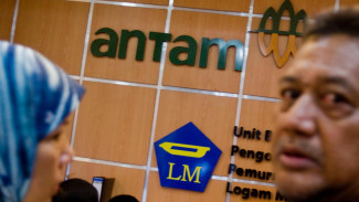 Harga Emas Hari Ini 25 Juni 2026: Buyback Antam Merosot, Produk Global Terjun Bebas