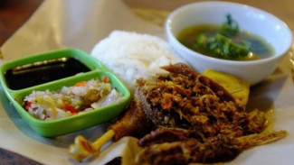 Menikmati Kuliner Halal di Bali