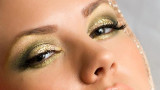 Eyeshadow Ternyata Memiliki Banyak Kegunaan untuk Make-up