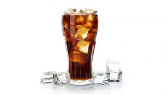 Tujuh Alasan Anda Harus Berhenti Minum Soda