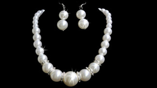Belanja Mutiara di Lombok