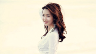 Tubuh Super Kurus Artis Cantik Korea Jadi Buah Bibir