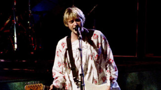 5 Kesamaan Mendiang Kurt Cobain dan Putri Semata Wayangnya