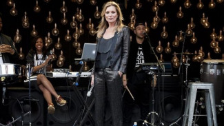 Kate Moss Rilis Koleksi TopShop Terbaru