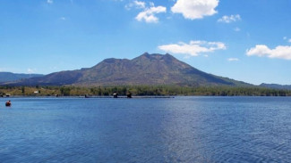 Keindahan Alam Danau Batur di Kintamani