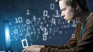 Profesi Programmer dan Software Engineer di Era AI, Masih Menjanjikan atau Mulai Tergeser?