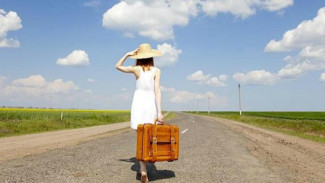 Enam Cara Kreatif Dapatkan Uang untuk Travelling