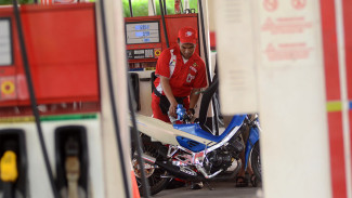 Motor Injeksi Wajib Diisi Pertamax?