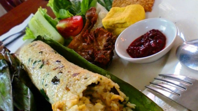 Nasi bakar.