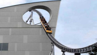 Tujuh Roller Coaster Paling Mengerikan di Dunia