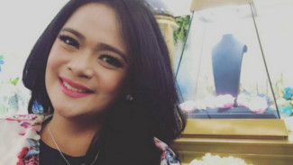 Makna Hari Raya Bagi Shezy Idris