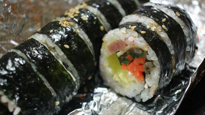 Kimbap, kuliner Korea.