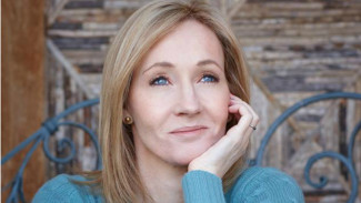 Nge-tweet soal Transeksual, J.K. Rowling Dihujat Habis-habisan