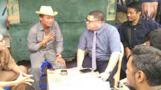 Satu Minggu Ditahan, Daeng Azis Stres?