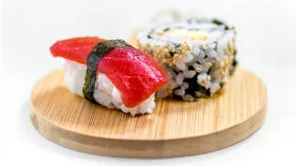 Restoran Jepang Ini Jual Sushi Terkecil di Dunia, Hanya dengan Satu Butir Nasi