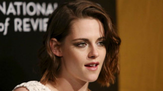Kekasih Baru Kristen Stewart Model Cantik Victoria's Secret?