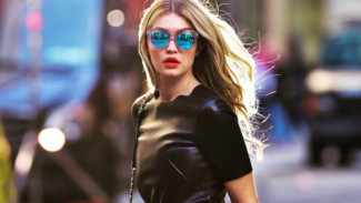 Gaya Crop Top Gigi dan Bella Hadid, Siapa Lebih Keren?