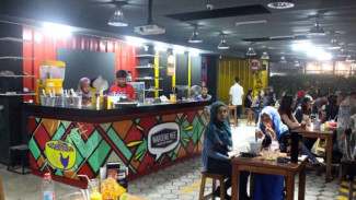 Tonjolkan Retro, Waroeng Mee Siap Manjakan Anak Muda