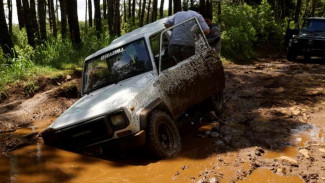 Bodi Mobil Berlumpur Bisa Dicuci Pakai Dry Wash, Ada Tapinya