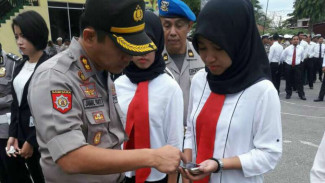 Larang Pokemon Go, Ratusan Ponsel Polisi Diperiksa
