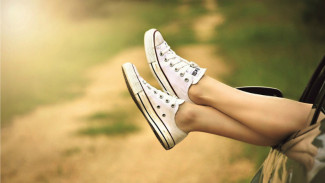 Tips Anti Pegal Saat Lebaran, Termasuk Hindari Sepatu Datar