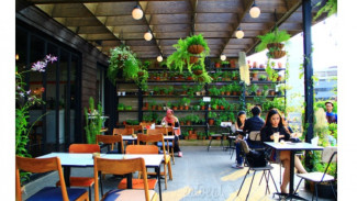 Empat Rekomendasi Tempat Makan Kekinian yang Disukai Wanita