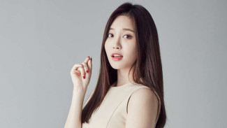 Adegan Ciuman Personel Girlband Korea Jadi Viral
