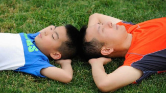 Ketika Anak Bertanya: Bagaimana Cara Bikin Bayi?