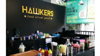 Nuansa Kuning dan Hitam Mentereng di Hawkers Food Street