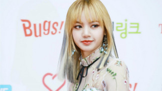 Ingin Tampil Sporty Namun Tetap Manis? Contek Gaya Lisa Black Pink